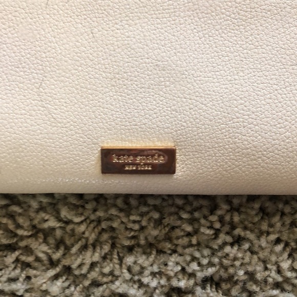 Kate Spade Bow Wallet with Wrist Strap - Picture 4 of 6